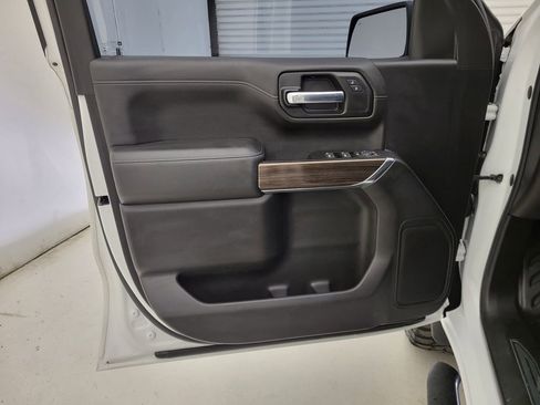 Used 2020 Chevrolet Silverado 1500 LT w/ Convenience Package image 27