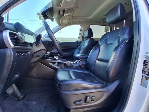 Used 2024 Kia Telluride S w/ S Sunroof Package image 12