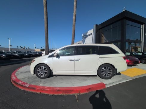 Used 2016 Honda Odyssey Touring Elite image 10