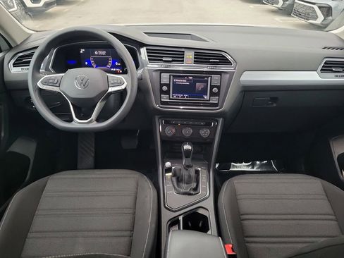 Used 2022 Volkswagen Tiguan S image 9