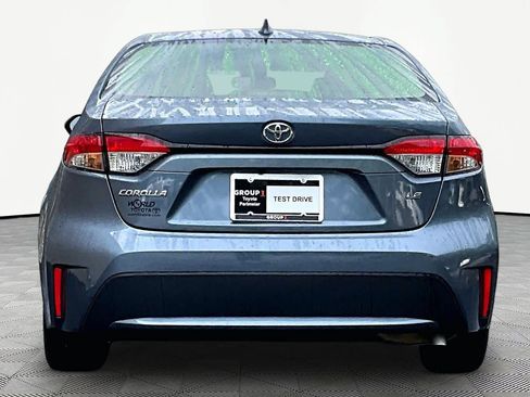 Used 2022 Toyota Corolla LE FWD image 5
