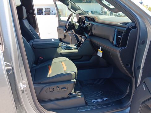 New 2026 GMC Sierra 2500 AT4 image 18