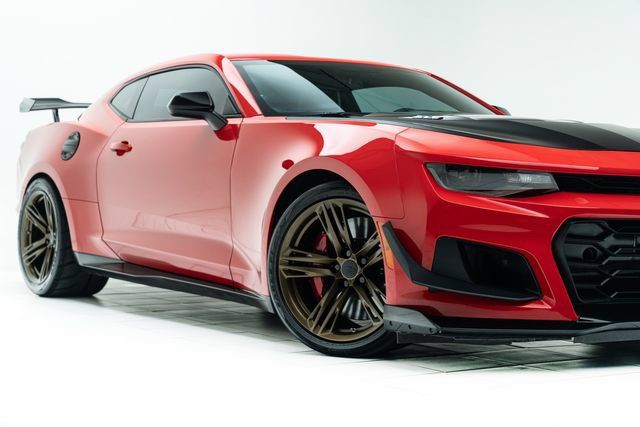 Used 2020 Chevrolet Camaro ZL1 RWD image 3