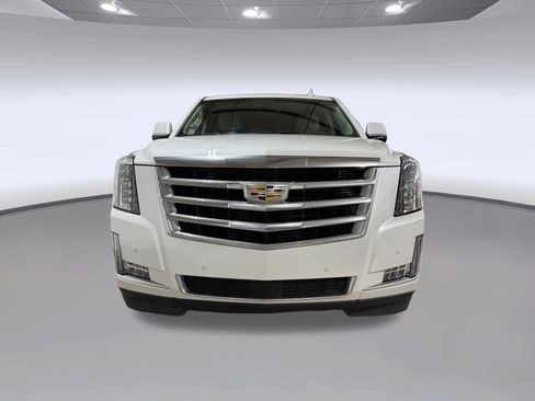 Used 2017 Cadillac Escalade Premium Luxury RWD image 6