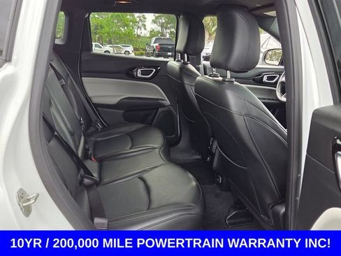 Used 2023 Jeep Compass Limited AWD/4WD image 15