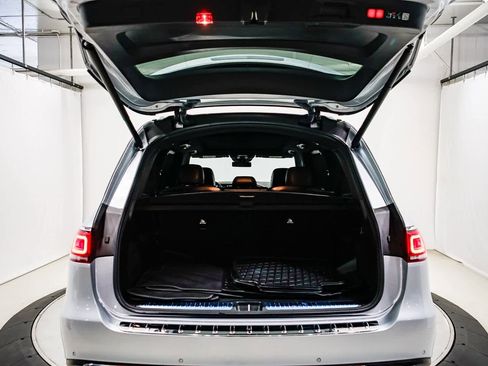 Used 2022 Mercedes-Benz GLS 450 4MATIC image 27