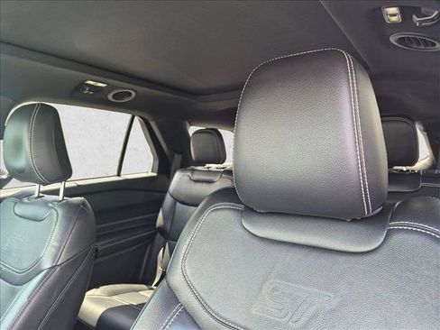 Used 2022 Ford Explorer ST w/ Equipment Group 401A AWD/4WD image 5