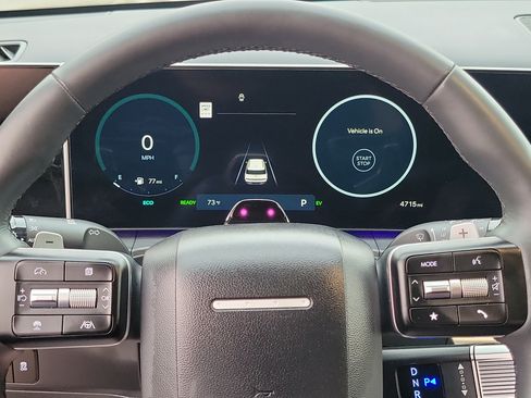 Certified 2025 Hyundai Santa Fe Limited AWD/4WD image 10