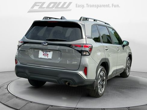 Used 2026 Subaru Forester Premium AWD/4WD image 9