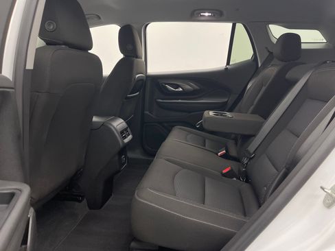 Used 2024 GMC Terrain SLE FWD image 35