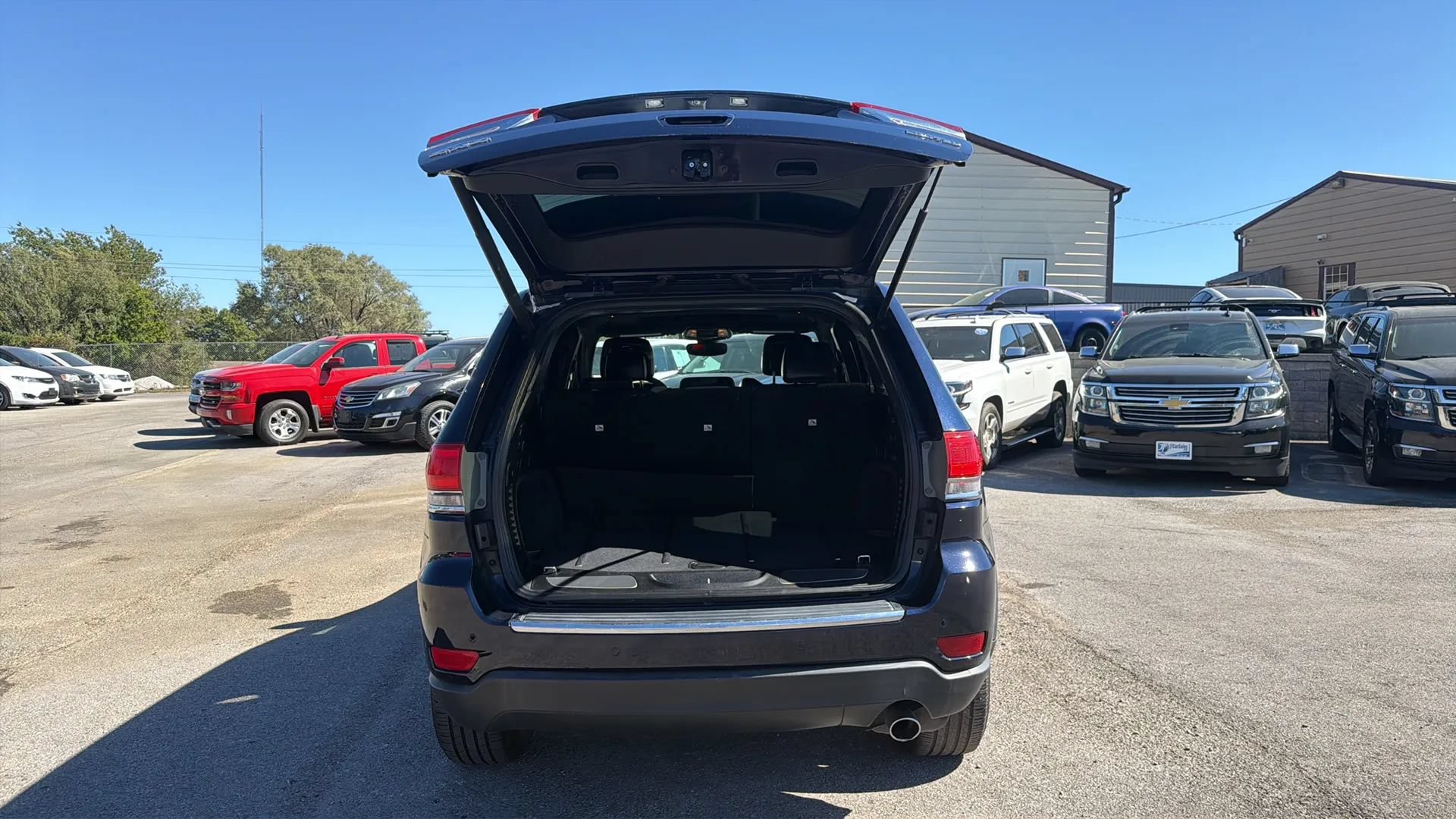 Used 2017 Jeep Grand Cherokee Limited AWD/4WD image 31
