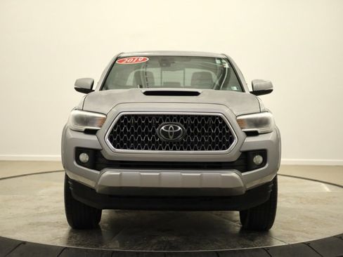 Used 2019 Toyota Tacoma TRD Sport image 7