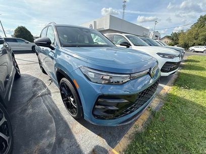 New 2026 Volkswagen Tiguan SE R-Line