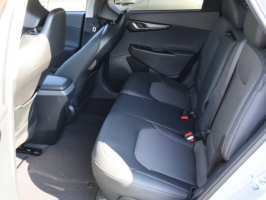 New 2026 Kia EV6 Light AWD/4WD image 9