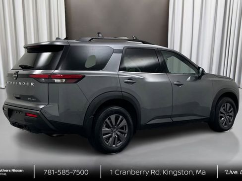 Used 2023 Nissan Pathfinder SV w/ SV Premium Package AWD/4WD image 5