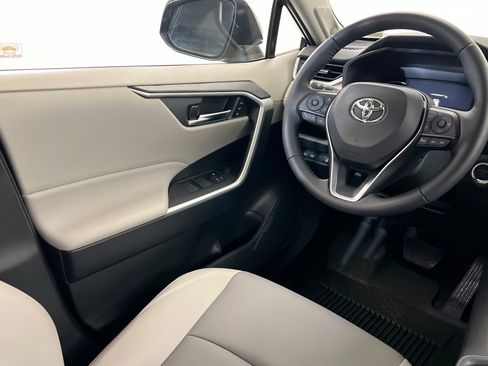 Used 2025 Toyota RAV4 XLE Premium w/ Weather Package AWD/4WD image 12