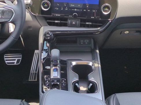New 2026 Lexus NX 350 F Sport AWD/4WD image 18