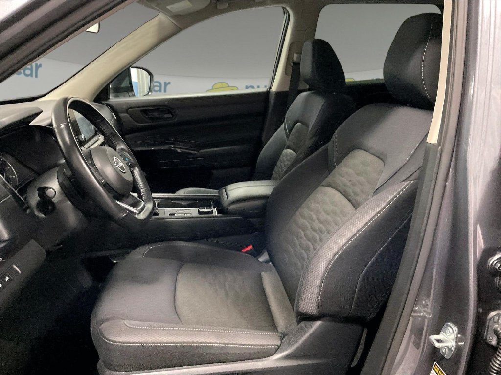 Certified 2025 Nissan Pathfinder SV AWD/4WD image 10