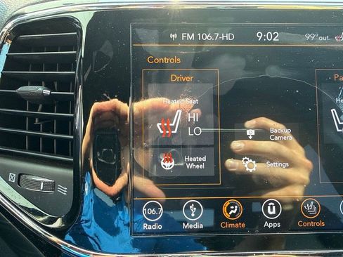 Used 2019 Jeep Grand Cherokee Altitude AWD/4WD image 17