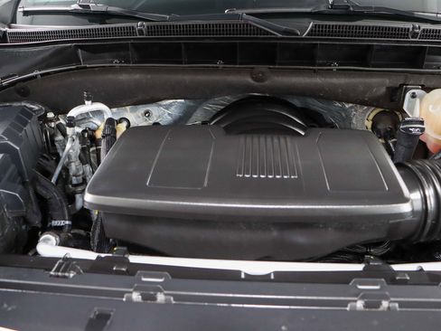 Used 2023 GMC Yukon XL AT4 image 36