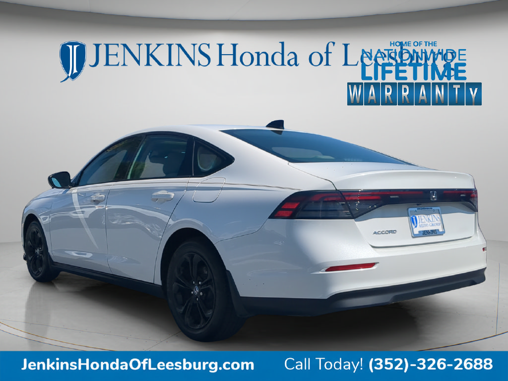 Used 2025 Honda Accord SE image 6