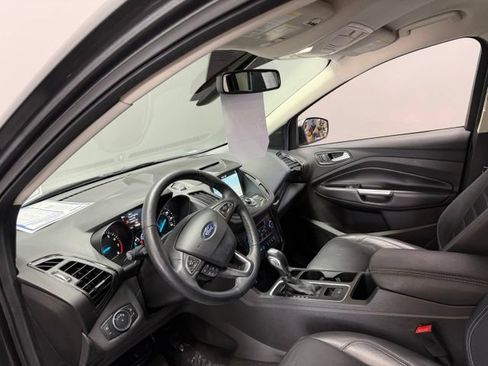 Used 2018 Ford Escape Titanium FWD image 17