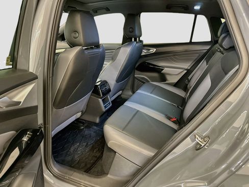Used 2023 Volkswagen ID.4 Pro S AWD/4WD image 30