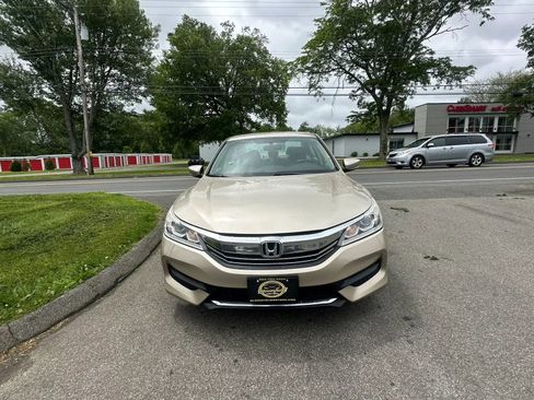 Used 2016 Honda Accord LX image 2