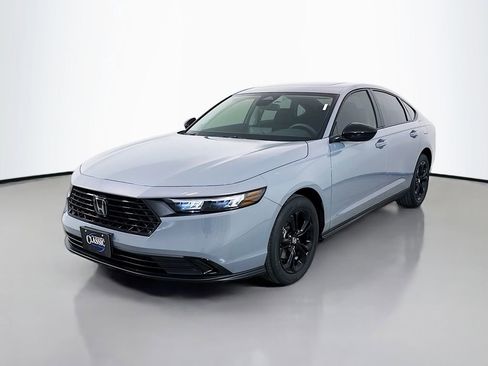 New 2025 Honda Accord SE image 3