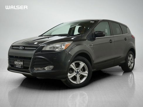 Used 2015 Ford Escape SE image 1