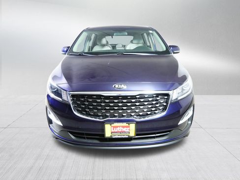 Used 2019 Kia Sedona LX FWD image 2