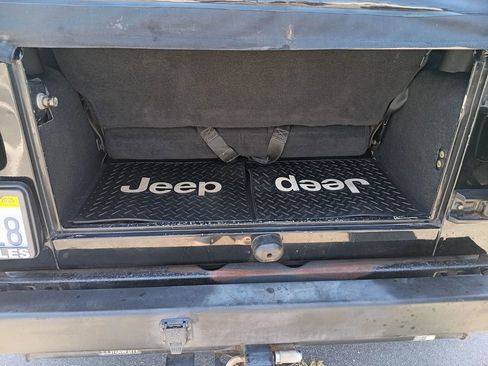 Used 2006 Jeep Wrangler X image 10