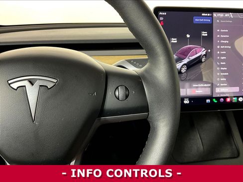 Used 2023 Tesla Model Y Long Range AWD/4WD image 12