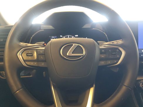 Used 2024 Lexus NX 250 FWD image 25