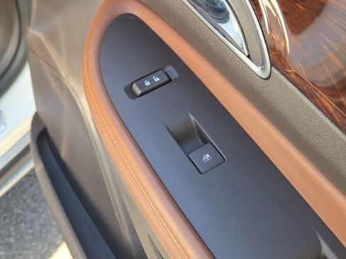 Used 2015 Buick Encore Leather w/ Experience Buick Package FWD image 24