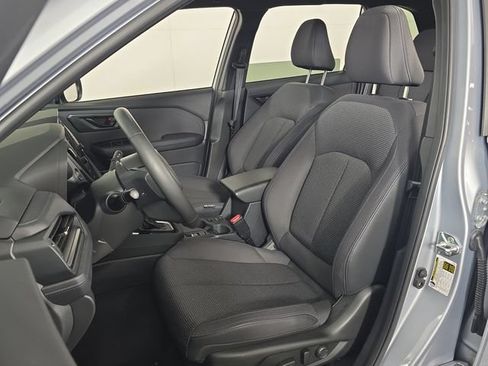 Certified 2025 Subaru Forester Premium AWD/4WD image 21