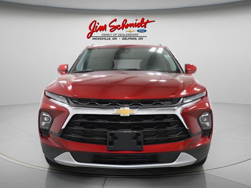 Used 2024 Chevrolet Blazer LT w/ Convenience Package FWD image 3