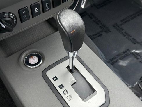 Used 2020 Nissan Frontier SV image 26