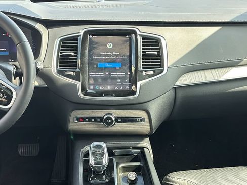 Certified 2024 Volvo XC90 B6 Ultimate AWD/4WD image 6