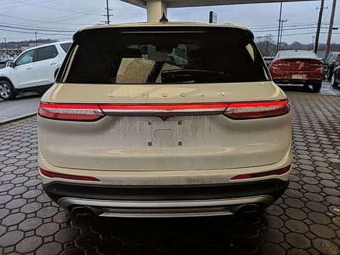 Certified 2023 Lincoln Corsair Reserve image 6