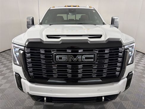 New 2026 GMC Sierra 2500 Denali Ultimate AWD/4WD image 2