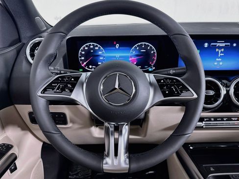 Certified 2026 Mercedes-Benz GLA 250 image 19