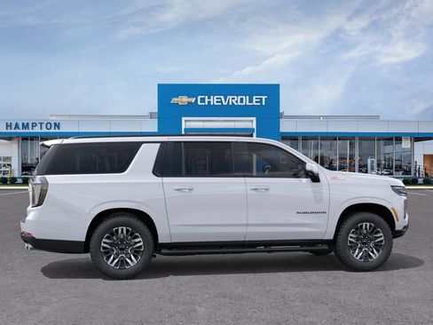 New 2026 Chevrolet Suburban Z71 w/ Comfort Package AWD/4WD image 5