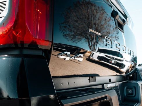 Used 2026 Toyota Tacoma SR5 image 14