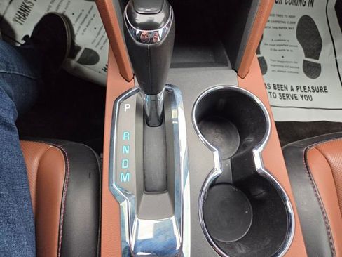 Used 2016 Chevrolet Equinox LTZ image 23