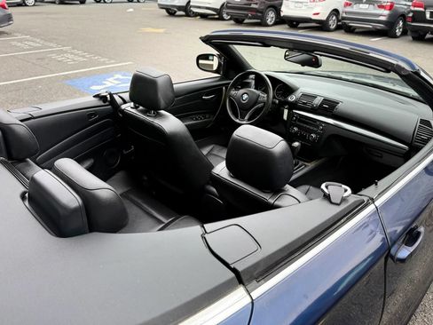 Used 2011 BMW 128i Convertible RWD image 47
