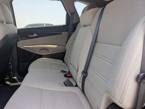 Used 2016 Kia Sorento LX FWD image 15