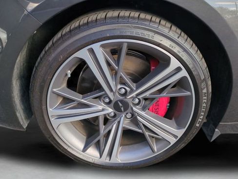 Certified 2025 Genesis G70 2.5T w/ Sport Prestige Package image 10