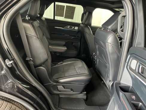 Used 2025 Ford Explorer ST AWD/4WD image 25