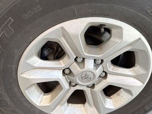 Used 2024 Toyota 4Runner SR5 Premium image 31